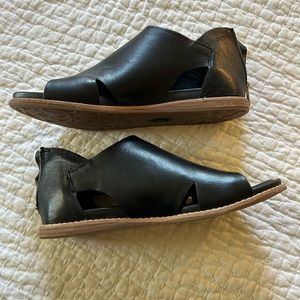 Sofft sandles size 9.5